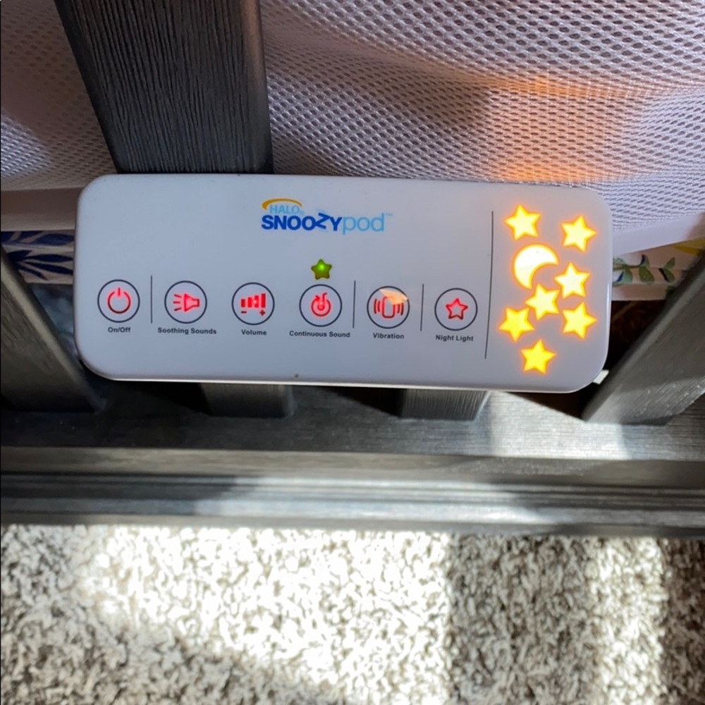Halo SnoozyPod Vibrating Bedtime Soother
